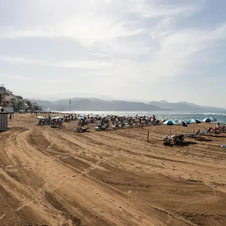 In Palmas De Gran Canaria * Las Palmas de Gran Canaria